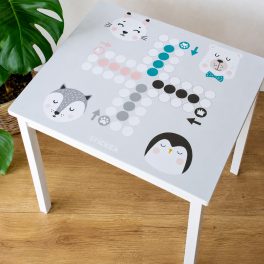Ki nevet a végén? matrica - IKEA Kritter asztalra