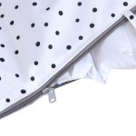 Fehér-fekete pöttyös huzat IKEA Antilop etetőszékhez